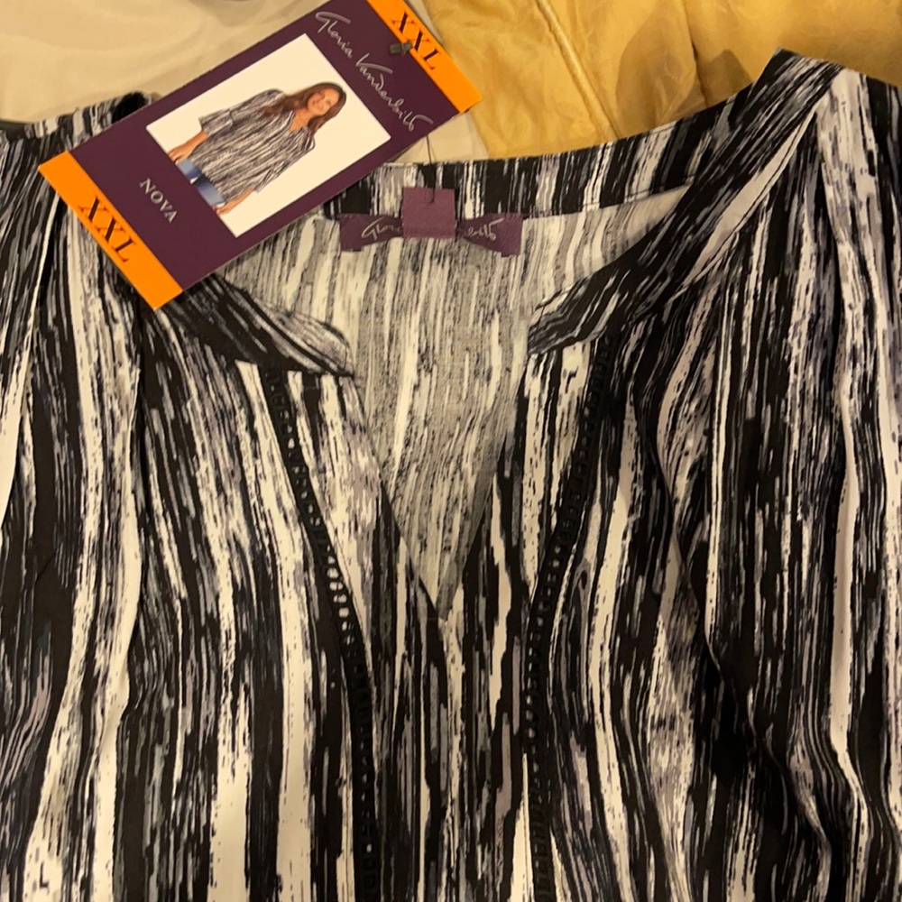 Flowy top